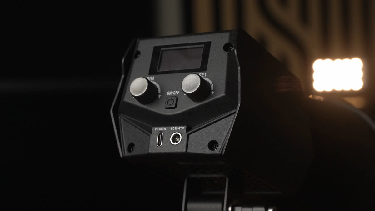 IFOOTAGE SL1 320DN Luce Video LED,320W Illuminazione Continua con Luce Diurna 5600k, CRI 98+,Luminosità 56000 lux @1m,8 Effetti di Luce,Controllo APP,Adatto per riprese video professionali IFOOTAGE SL1 320DN Luce Video LED,320W Illuminazione Continua con Luce Diurna 5600k, CRI 98+,Luminosità 56000 lux @1m,8 Effetti di Luce,Controllo APP,Adatto per riprese video professionali